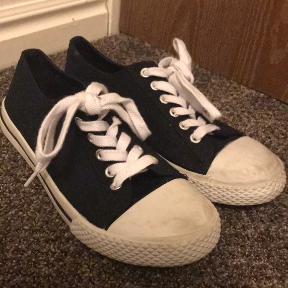 airwalk converse style